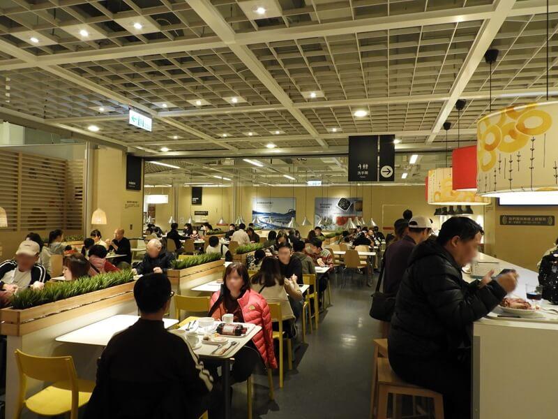 IKEA 桃園店餐廳的家庭用餐區