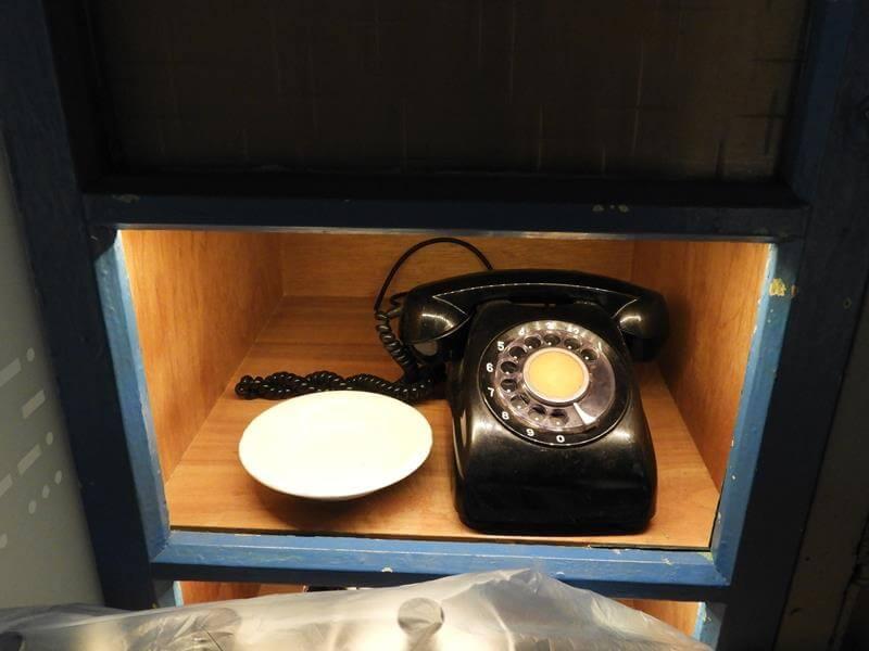 黑色復古電話機