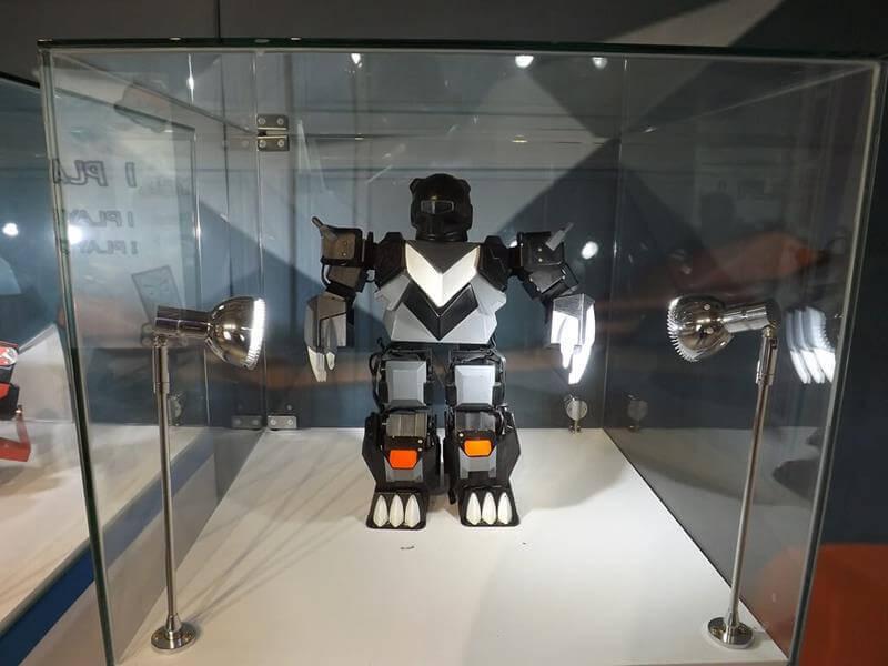 黑熊機器人