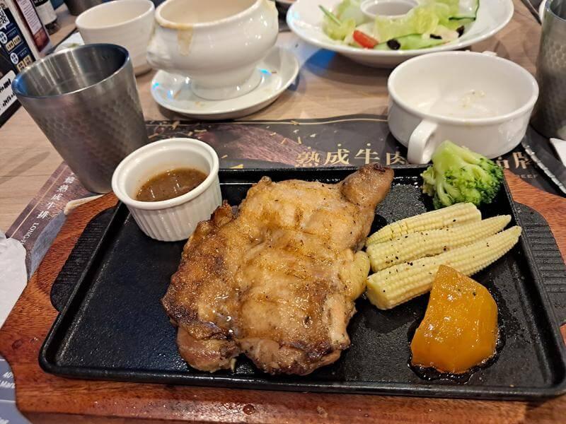 炙燒雞腿排