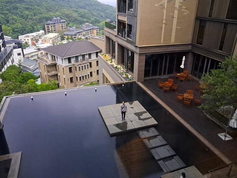 樓上看下去的中庭