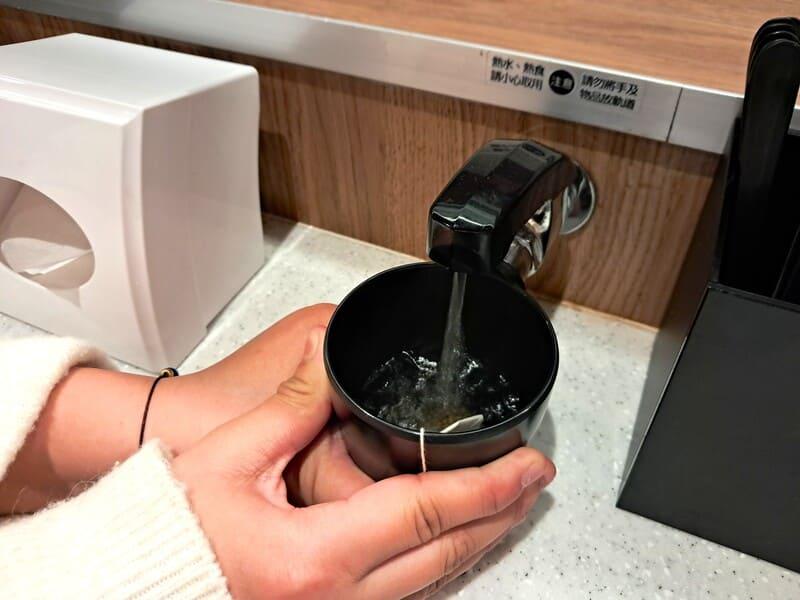 直接沖熱水