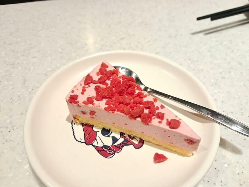 草莓慕斯蛋糕 Strawberry Mousse Cake