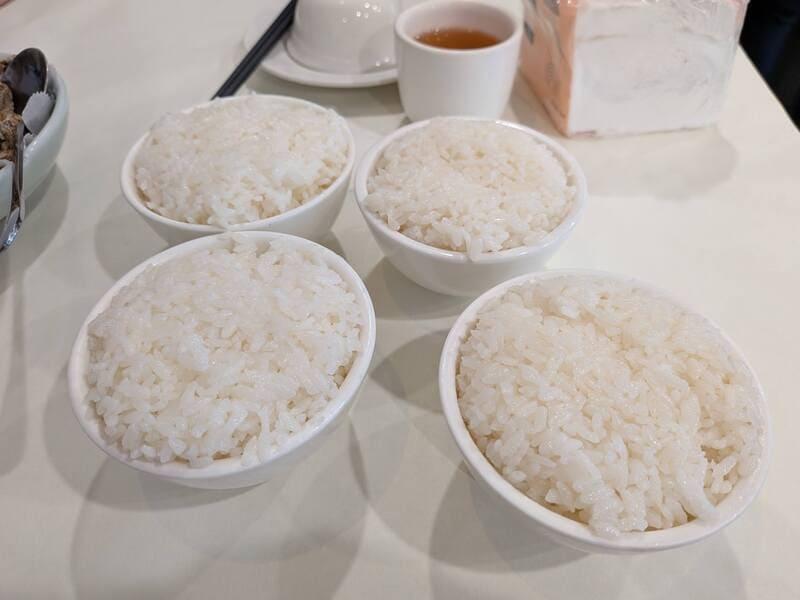 白飯一碗15元