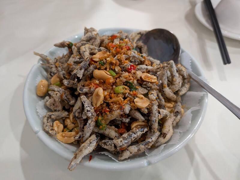 今天點的主廚推薦:鹽酥丁香魚