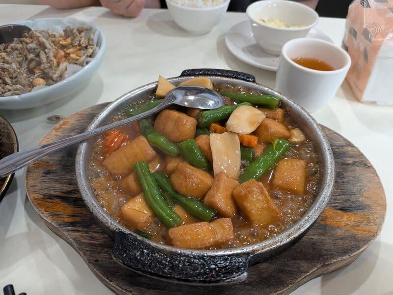 鐵板豆腐幾乎是必點的啊~